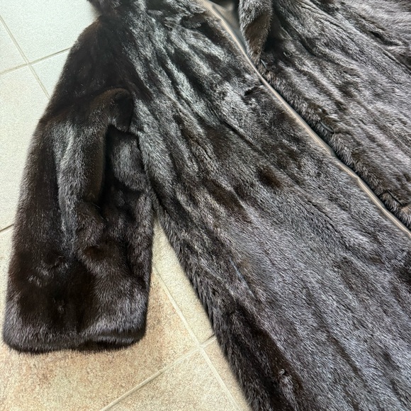 Luxurious Full‑Length Dark Brown Mink Coat with Hood • Size ML • Glamour Vintage - Picture 3 of 10